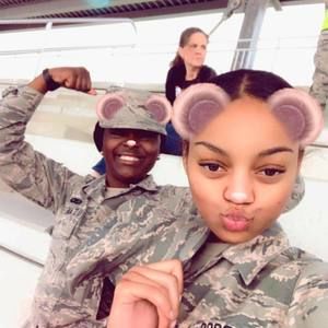 Meet your Posher, Kelsey